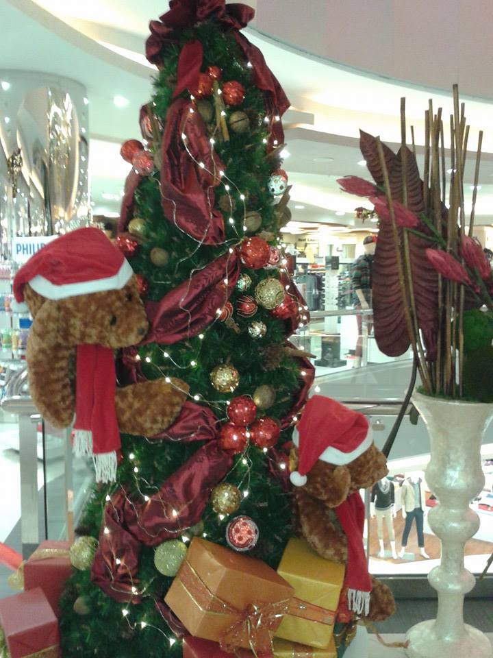JKTのショッピングモールにあるクリスマスツリー